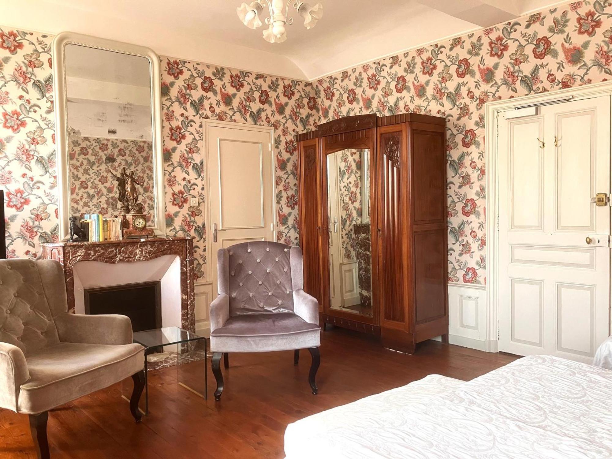 Hotel Diderot Chinon Exterior foto